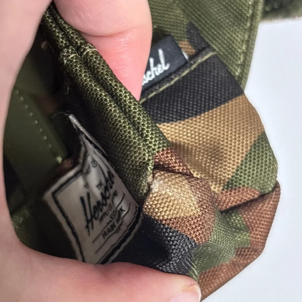 Herschel Backpack Camo Buckle Strap Front‎ Pocket 10x10 Canvas Casual
